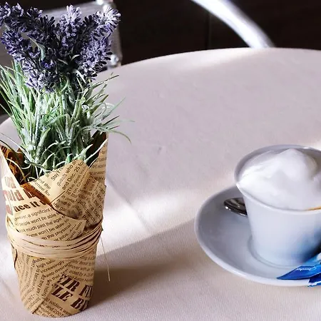 Panzió Sleep And Fly Rome Airport Fiumicino