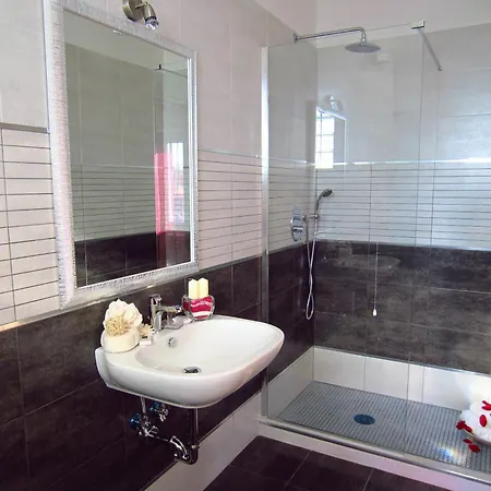 Panzió Sleep And Fly Rome Airport