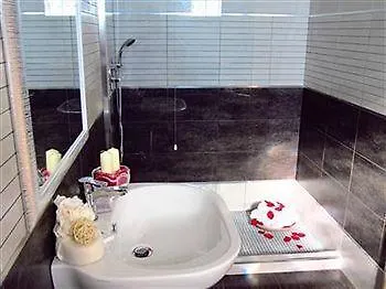 Panzió Sleep And Fly Rome Airport 4*